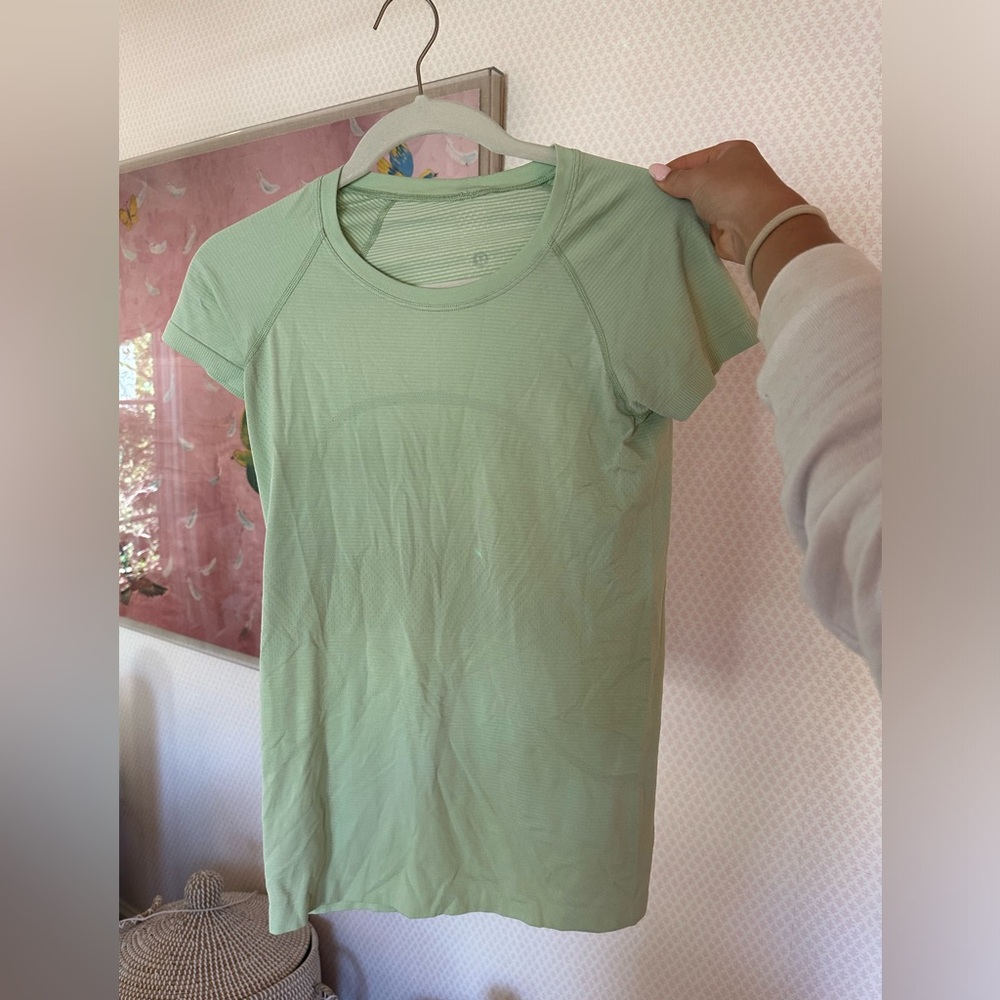 Lululemon Swiftly Tech-Light Green